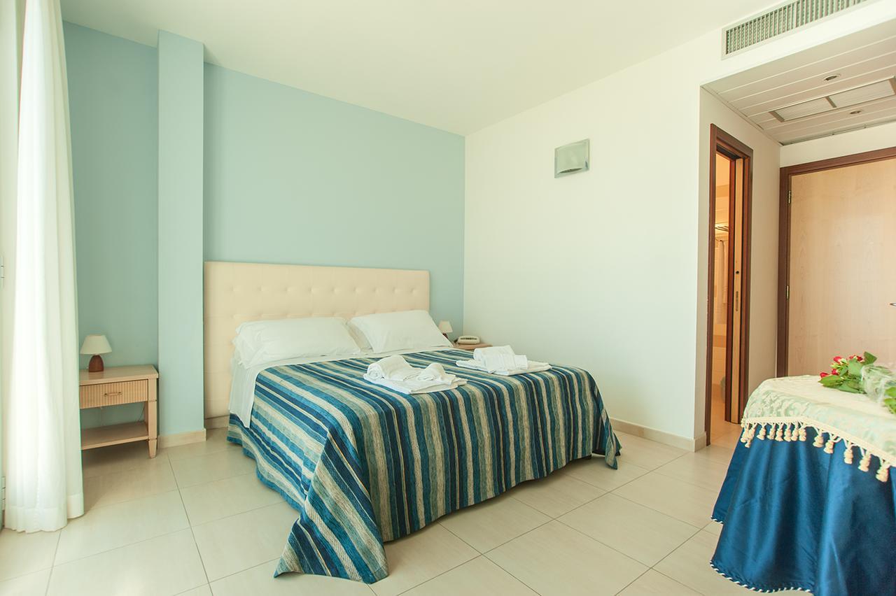 Hotel Riviera Silvi Marina Exterior photo